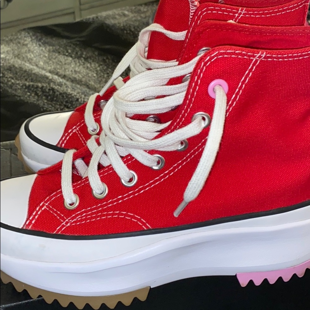 Converse run star hike